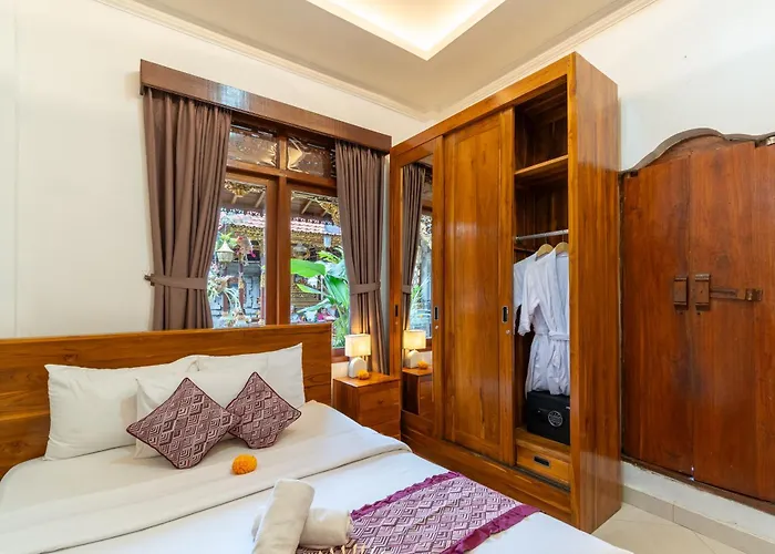 Heritage By Dhananjaya Hospitality Guest house